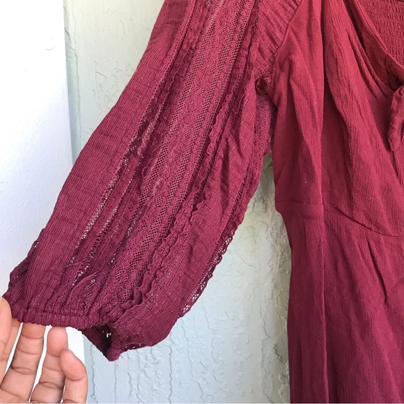 🦄 Torrid Maroon Babydoll crinkle top - Picture 3 of 4